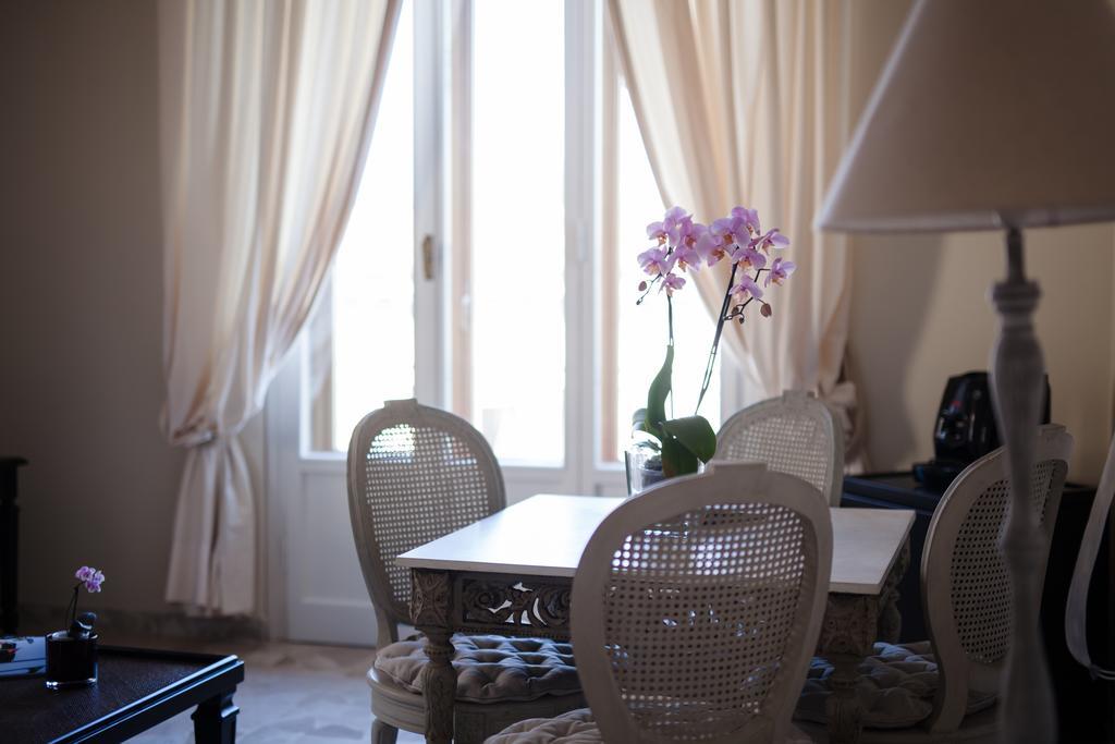 Kometa Suites & Apartments Флоренция Экстерьер фото