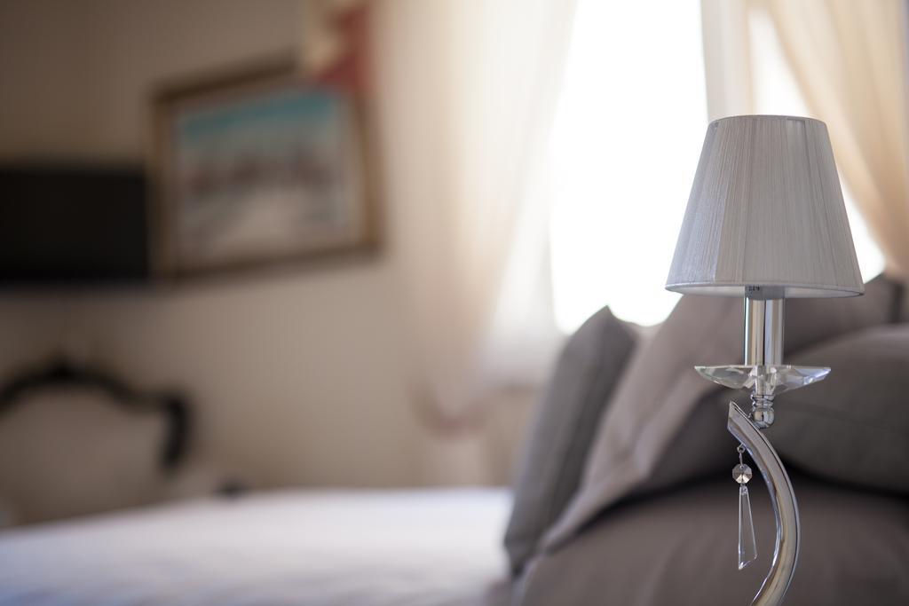 Kometa Suites & Apartments Флоренция Экстерьер фото