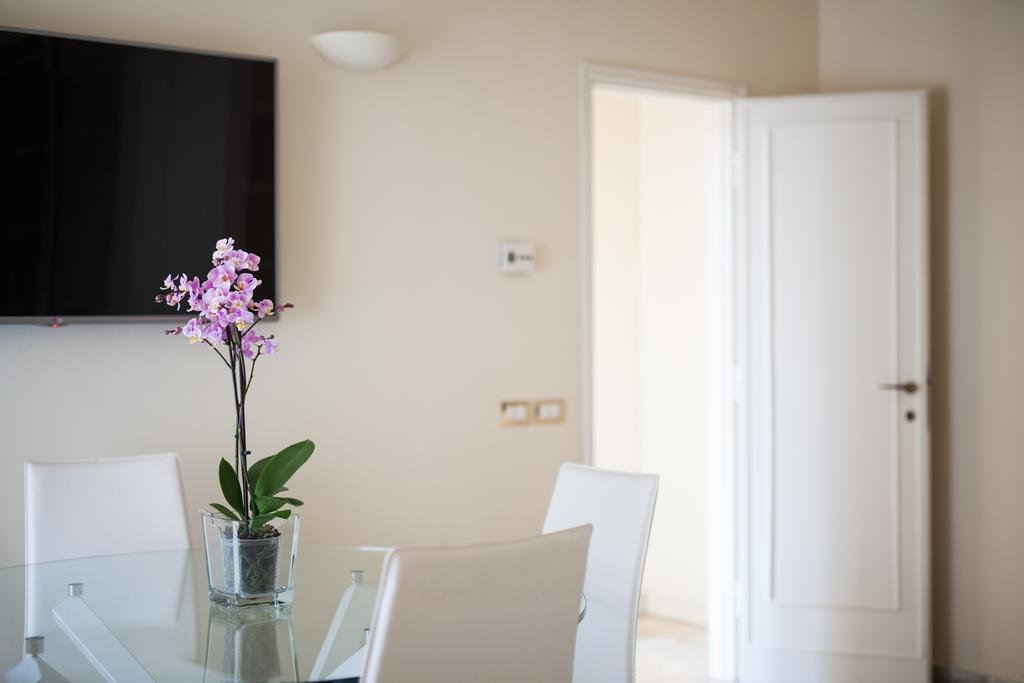 Kometa Suites & Apartments Флоренция Экстерьер фото