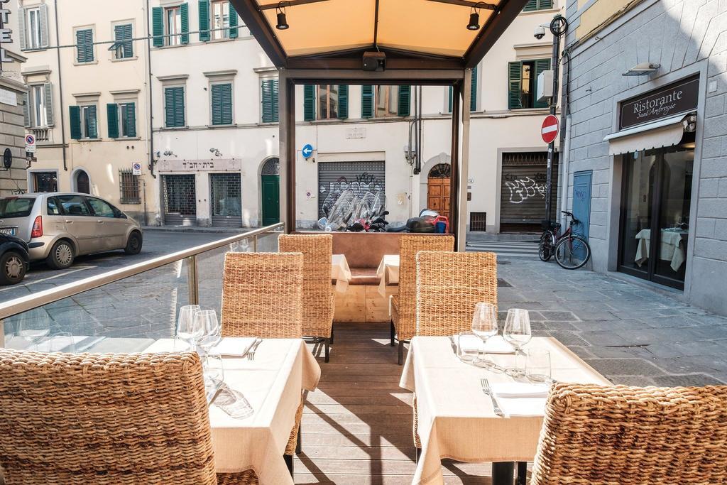 Kometa Suites & Apartments Флоренция Экстерьер фото