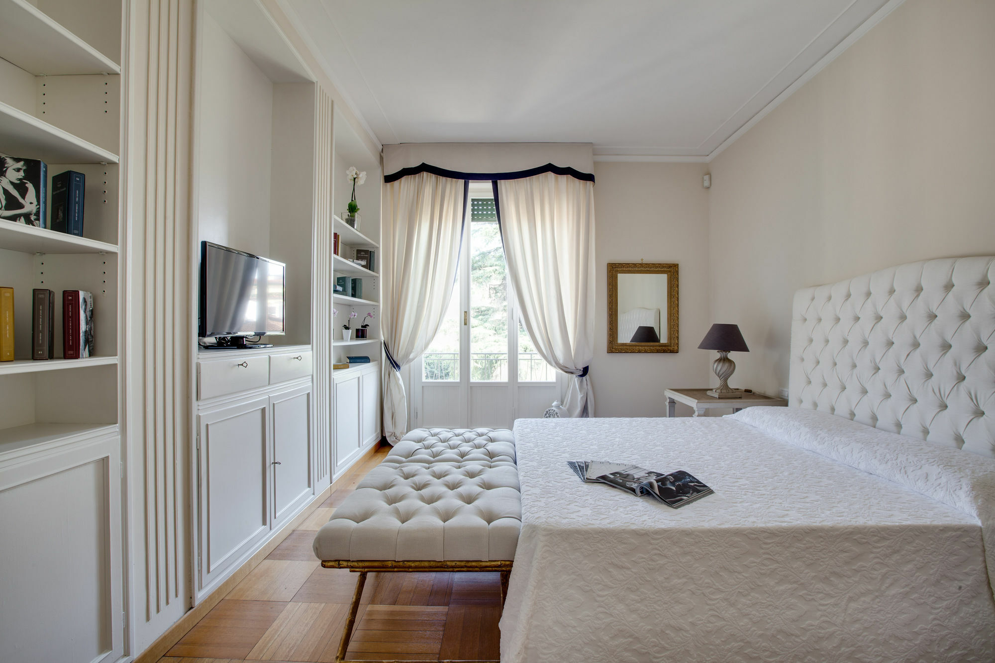 Kometa Suites & Apartments Флоренция Экстерьер фото